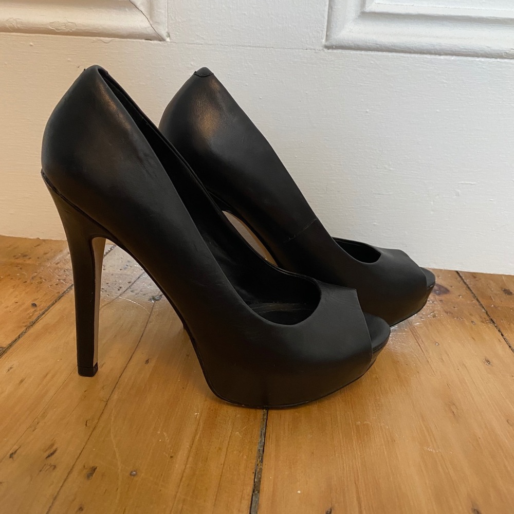 Black Aldo Pumps